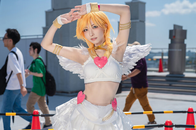 金色风暴席卷Comiket 106!美里千明破次元演绎《吊带袜天使》潘迪-cos图咖