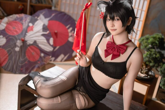 梦界守夜人:屿鱼Yukako诠释春日椿的慵懒与坚毅双生奏鸣-cos图咖