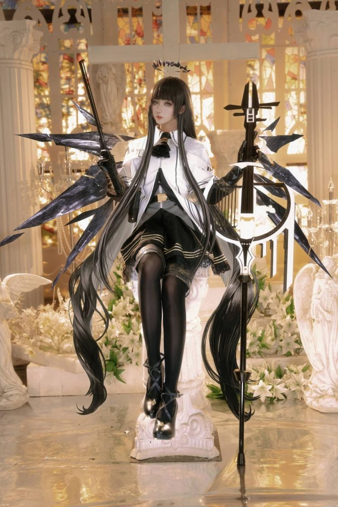 图片[2]-羽生三未神级还原《明日方舟》阿尔图罗，优雅术士引爆视觉盛宴！-cos图咖