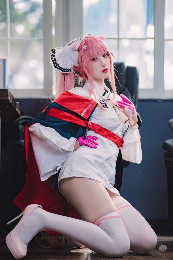 图片[6]-羽生三未神级演绎碧蓝航线英仙座，护士造型治愈力MAX引爆全网！-cos图咖