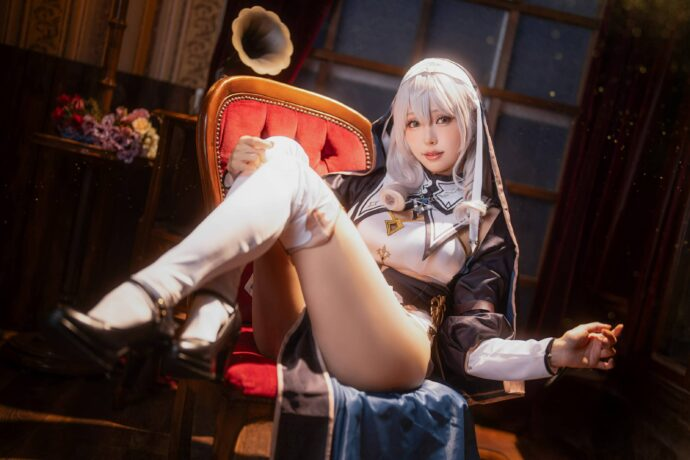 圣骑士降临！ElyEE子白银诺艾尔COS完美诠释温柔与力量-cos图咖