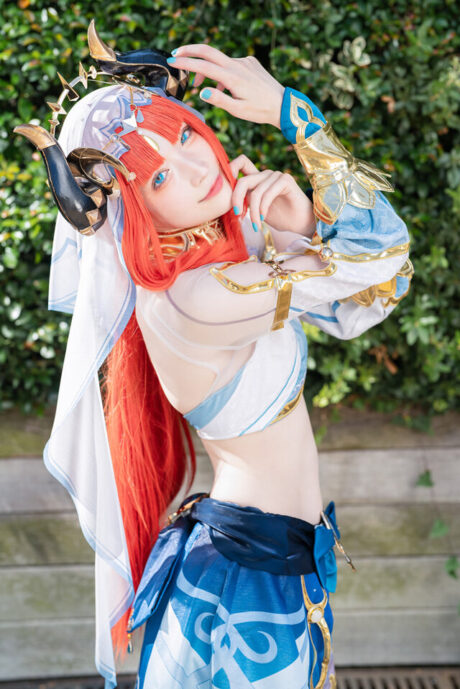 图片[4]-舞动水光之姿！Shiora神级还原《原神》妮露，池袋盛会惊艳全场-cos图咖