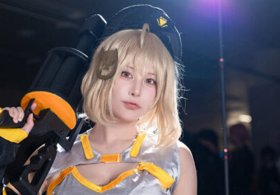 战力爆表又性感撩人!Nagisha神还原《妮姬》阿妮斯燃爆池袋同人展-cos图咖