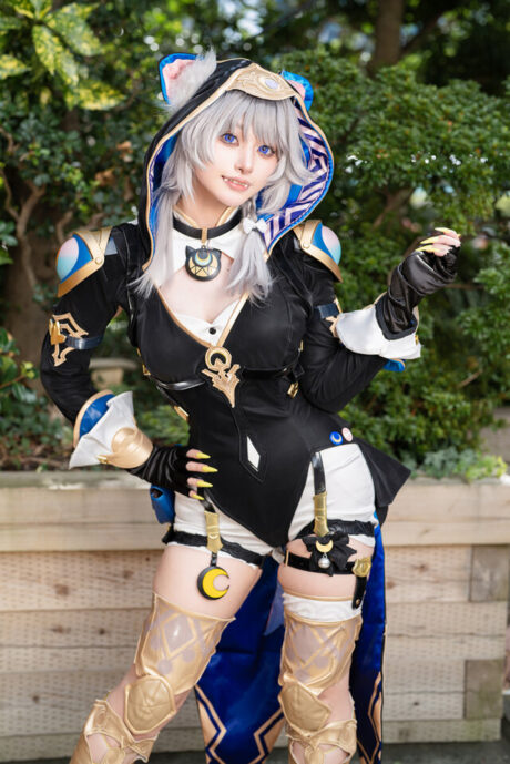 图片[3]-猫女魅影惊艳全场！竹林小虎赛飞儿COS神还原，完美演绎《崩坏：星穹铁道》黄金裔魅力-cos图咖