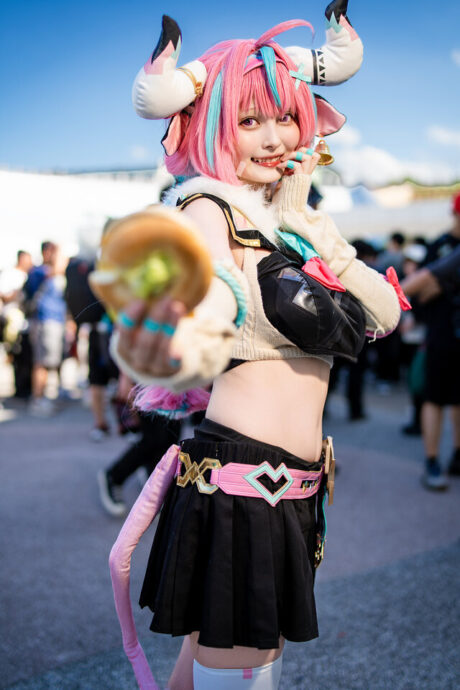 图片[4]-甜度爆表！Suzuran神还原《原神》瓦雷莎，FF45漫展掀起治愈系风暴-cos图咖