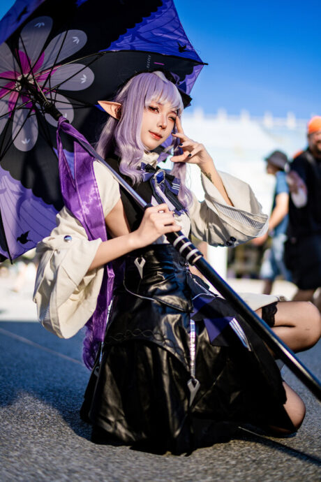图片[2]-四巫日モミ神级还原《绝区零》薇薇安，优雅执伞引爆FF45全场热潮-cos图咖