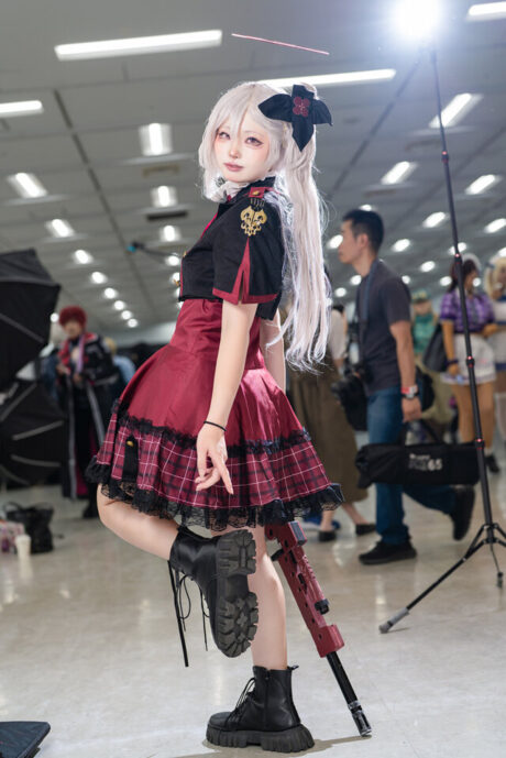 图片[2]-小恶魔降临！SekaiEruka浅黄睦月COS神还原，调皮魅力席卷acosta漫展-cos图咖