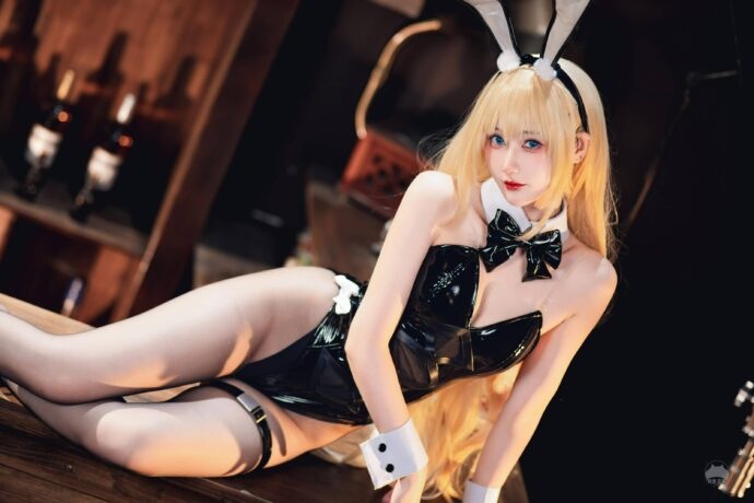 羽生三未怨仇兔女郎COS，暗夜魅影引爆视觉盛宴！-cos图咖