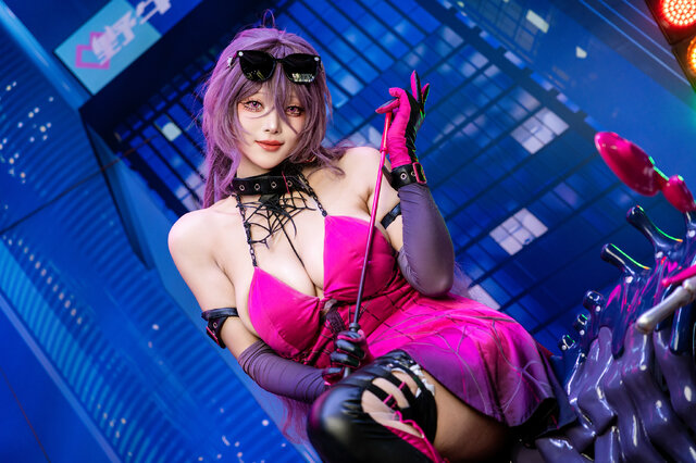 Natsume枣糕神级还原《追逐卡蕾多》露西，机车造型引爆TGS2025-cos图咖