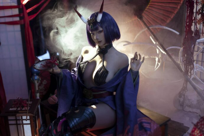 蠢沫沫神级演绎FGO酒吞童子，妖艳鬼王惊艳四座-cos图咖