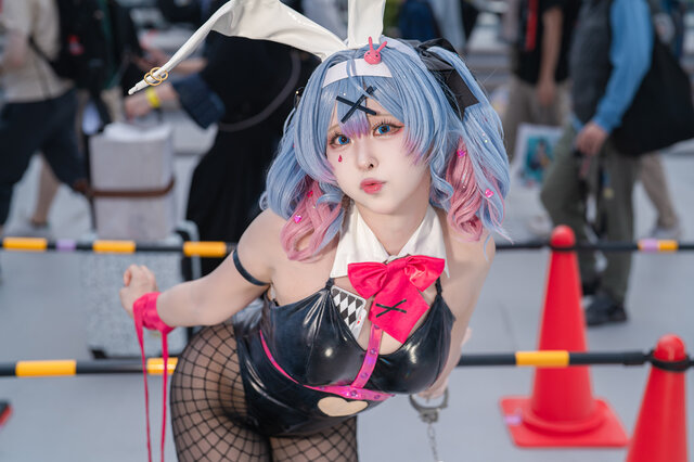 虚拟歌姬初音未来COS:魅惑兔女郎惊艳Comiket 106,引爆次元狂潮!-cos图咖