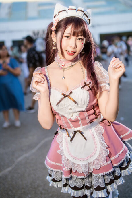 图片[4]-甜度超标！HeleneKairin猫耳女仆COS引爆漫展，俏皮眼神秒杀全场-cos图咖