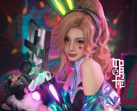 如月灰：蓝白竞泳与幻灵女枪·厄运小姐绝美演绎【持续更新】-cos图咖