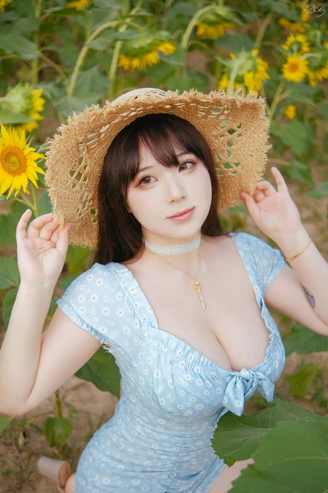 图片[2]-皮皮奶：彼女向日葵·索尼子毛衣の元气蜜语【持续更新】-cos图咖