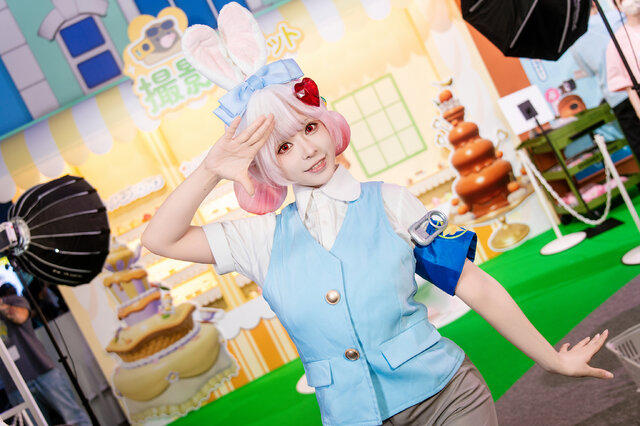 治愈风暴席卷TGS！肃雨化身安妮，以温柔俘获全球玩家目光-cos图咖