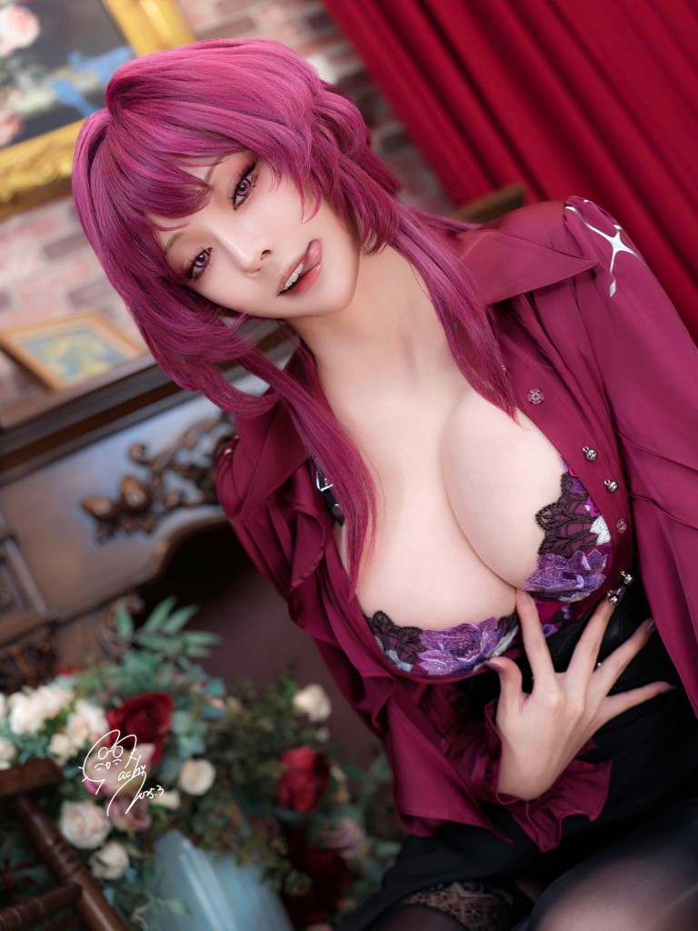 图片[4]-优雅即武器：Machi馬吉化身卡芙卡，以致命魅力布下星核迷局-cos图咖