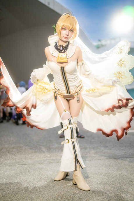 图片[3]-新娘尼禄降临！四巫日モミ神级COS惊艳PF，傲娇美学引爆全场-cos图咖