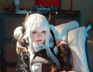 神级降临!半半子完美演绎《胜利女神:妮姬》布兰儿,高奢神秘风引爆全网-cos图咖