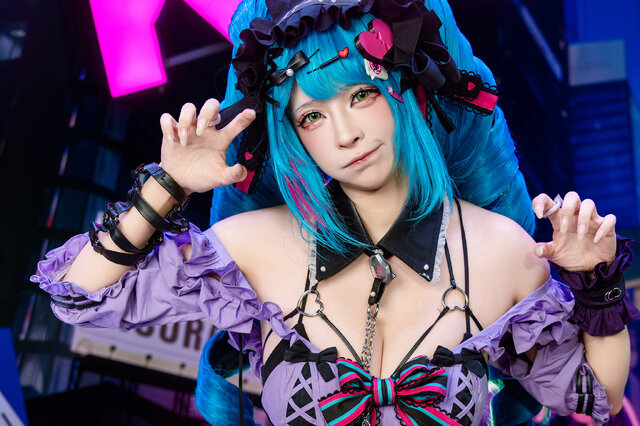 神级还原引爆TGS!千葉球球莫利哀COS征服《追逐卡蕾多》展台-cos图咖