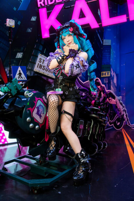 图片[2]-神级还原引爆TGS！千葉球球莫利哀COS征服《追逐卡蕾多》展台-cos图咖