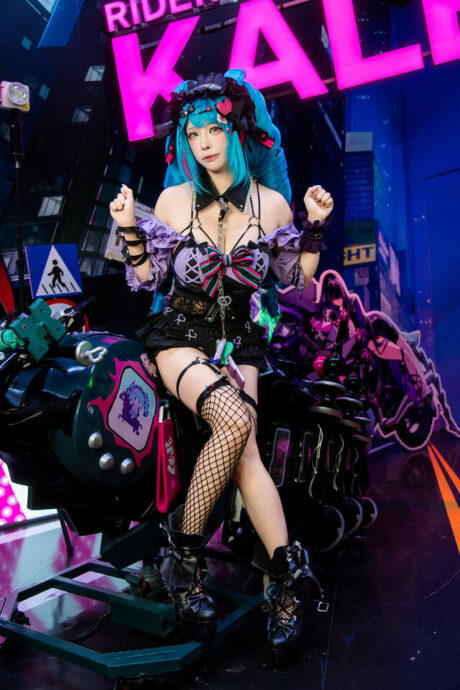 图片[3]-神级还原引爆TGS！千葉球球莫利哀COS征服《追逐卡蕾多》展台-cos图咖