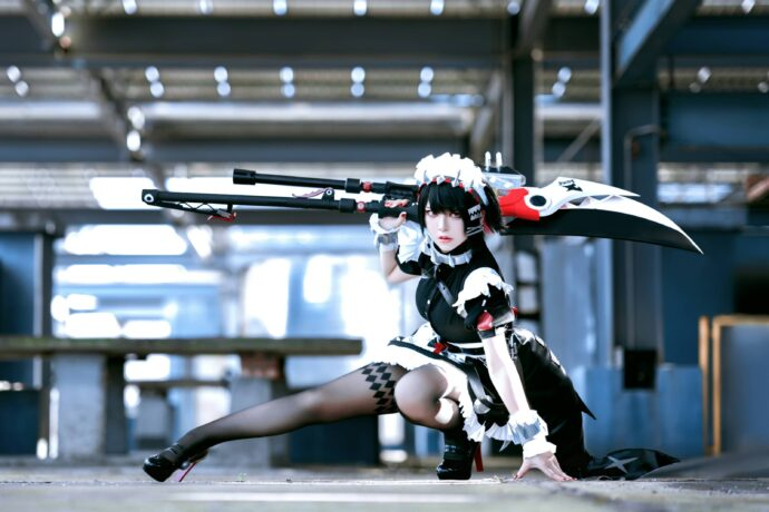 节能美学巅峰!BANBANKO半半子演绎《绝区零》艾莲·乔,慵懒与锋刃的冰洁协奏-cos图咖