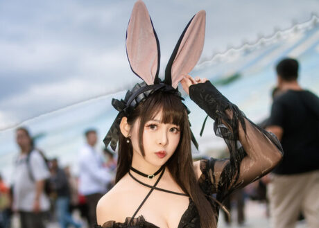 魅影绰约!Helene凯琳黑色蕾丝兔女郎COS,于PF现场掀起复古风潮-cos图咖