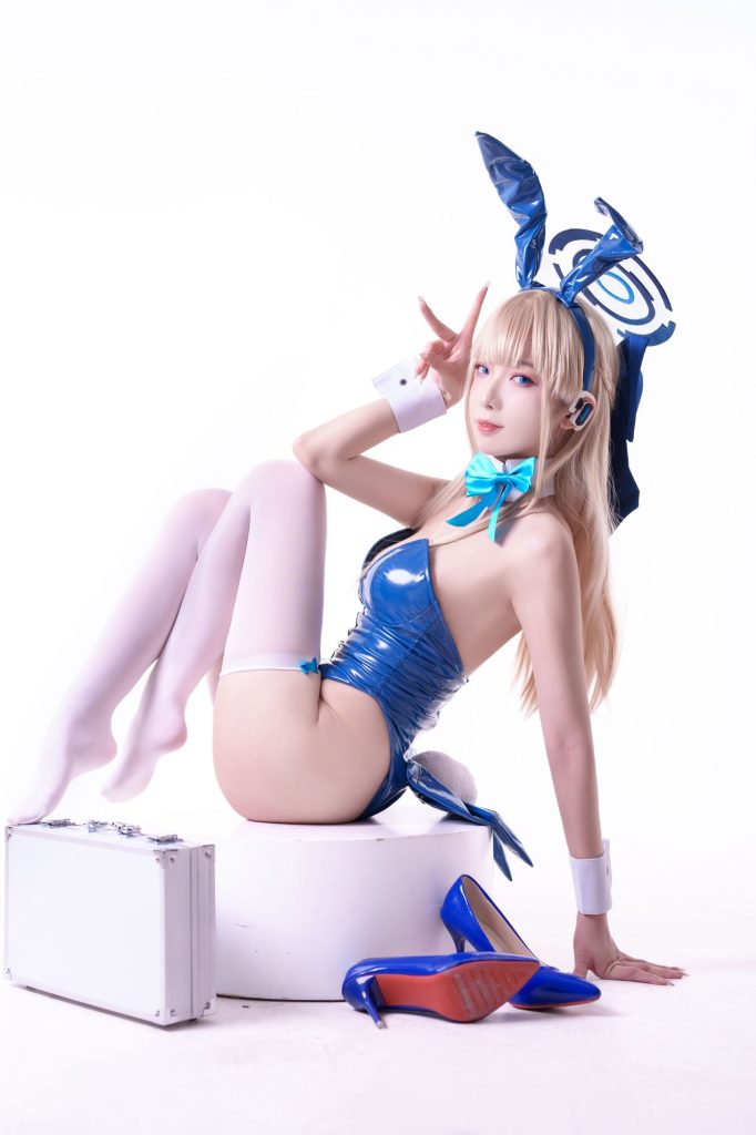 图片[3]-特工魅兔！封疆疆v兔女郎飞鸟马时COS，以赛博美学引爆绝对领域-cos图咖