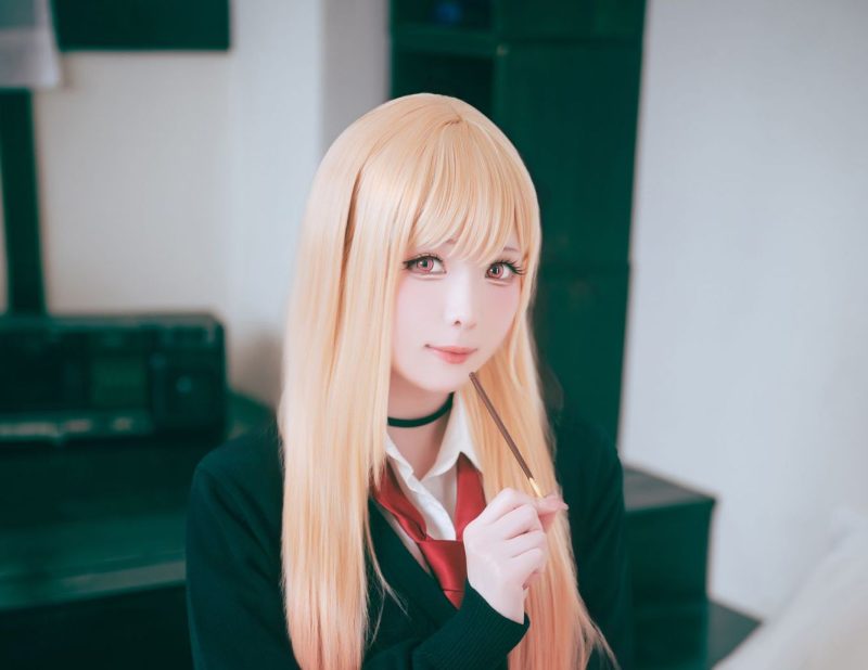 心动爆破!霜月shimo神还原喜多川海梦,自信活力破屏而出-cos图咖