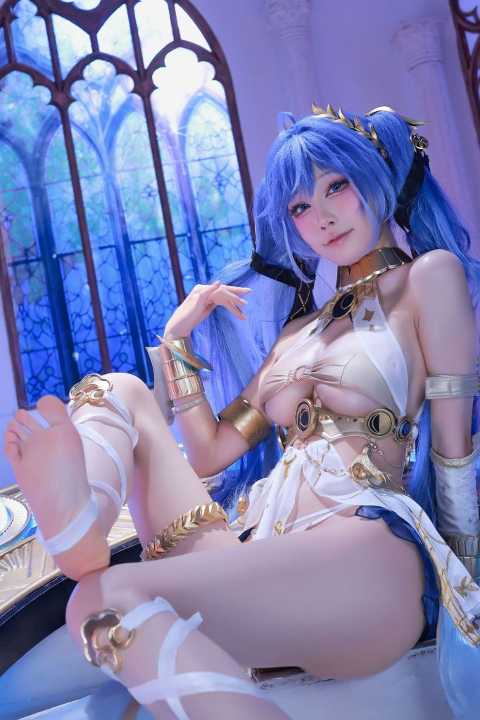 图片[2]-命运观测者降临！水淼aqua月光预言尤诺COS，以蓝白交响重塑宿命美学-cos图咖