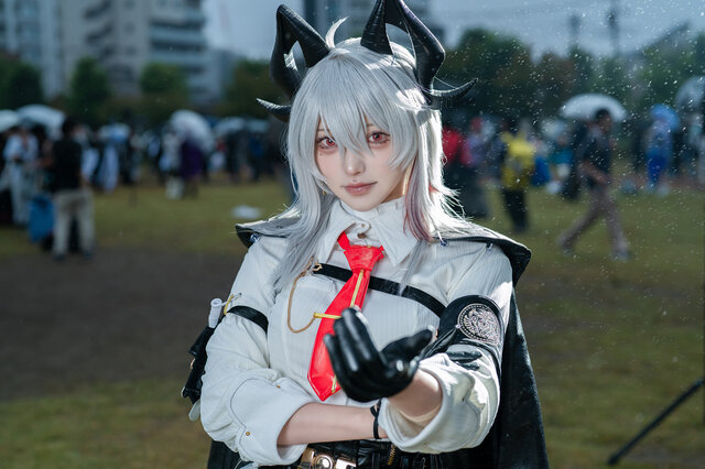 异界共鸣！su冬コミ化身赞妮，于池袋万圣夜破界演绎《鸣潮》美学-cos图咖