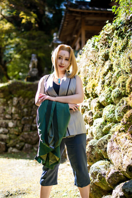 图片[2]-传奇再生！Kau Toriumi破界演绎纲手，以火影之姿引爆视觉核爆-cos图咖