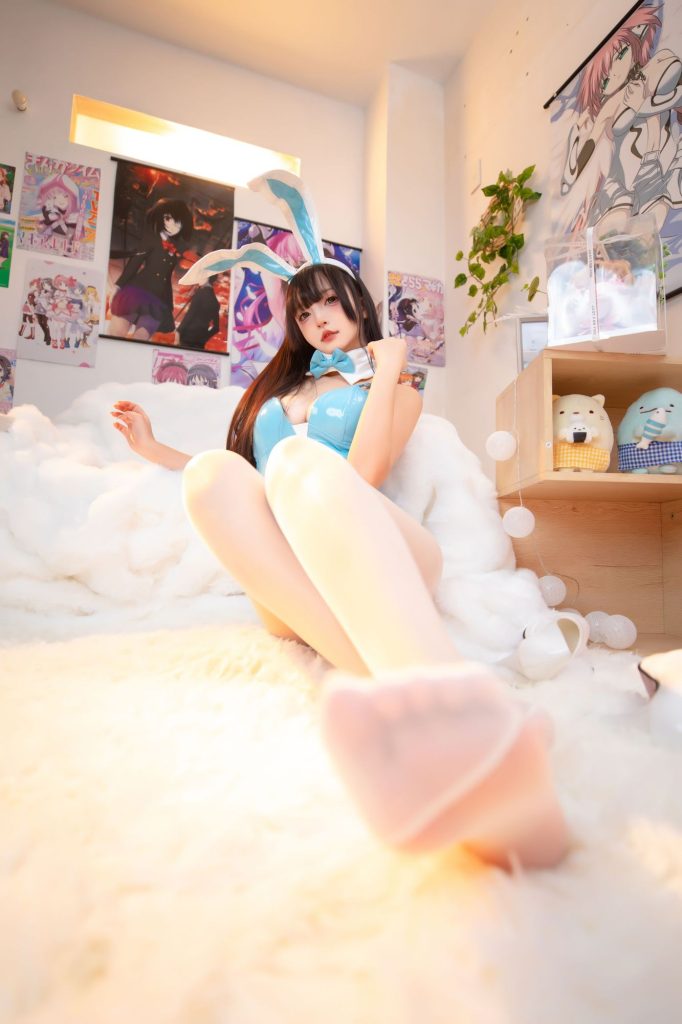 图片[4]-冰蓝甜心：神楽坂真冬雪糕兔女郎的冷感美学-cos图咖