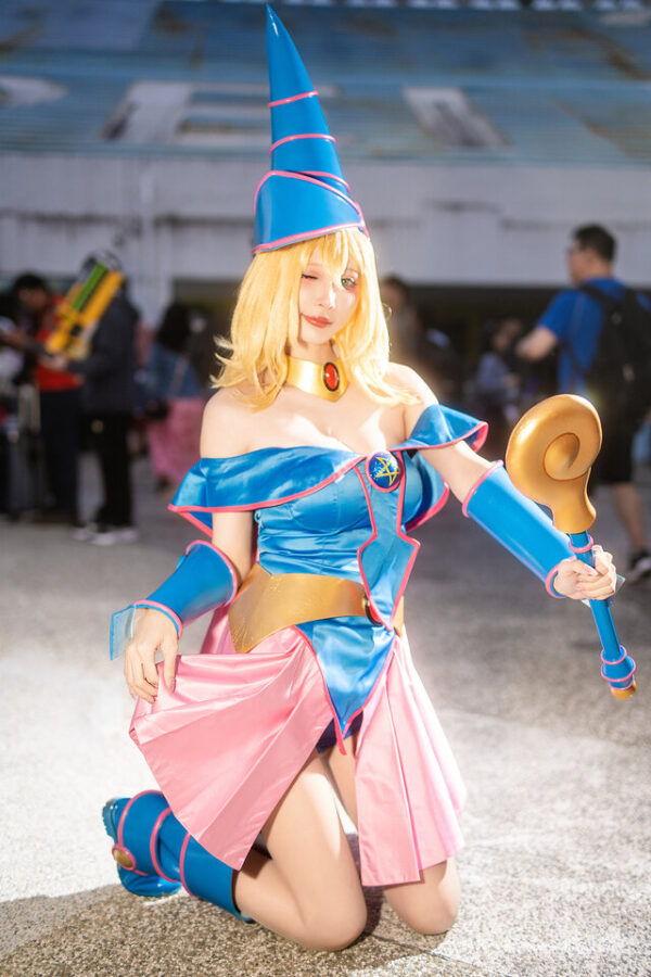 图片[4]-魔法降临现实：餓小璇miu黑魔导女孩PF43惊艳全场-cos图咖