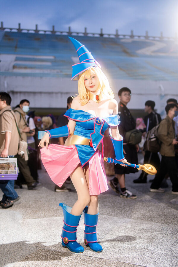 图片[3]-魔法降临现实：餓小璇miu黑魔导女孩PF43惊艳全场-cos图咖