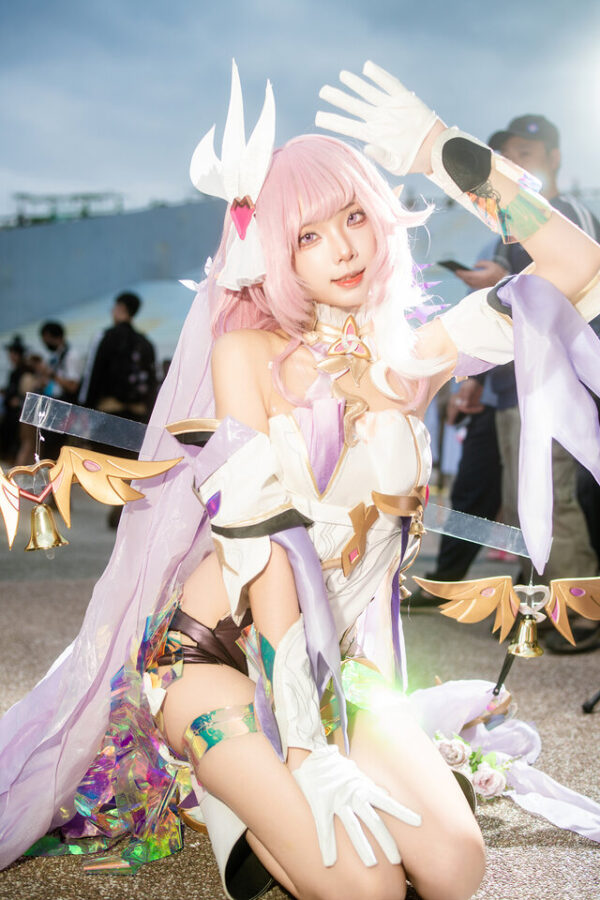 图片[4]-梦幻粉色妖精：四巫日モミ爱莉希雅惊艳PF43-cos图咖