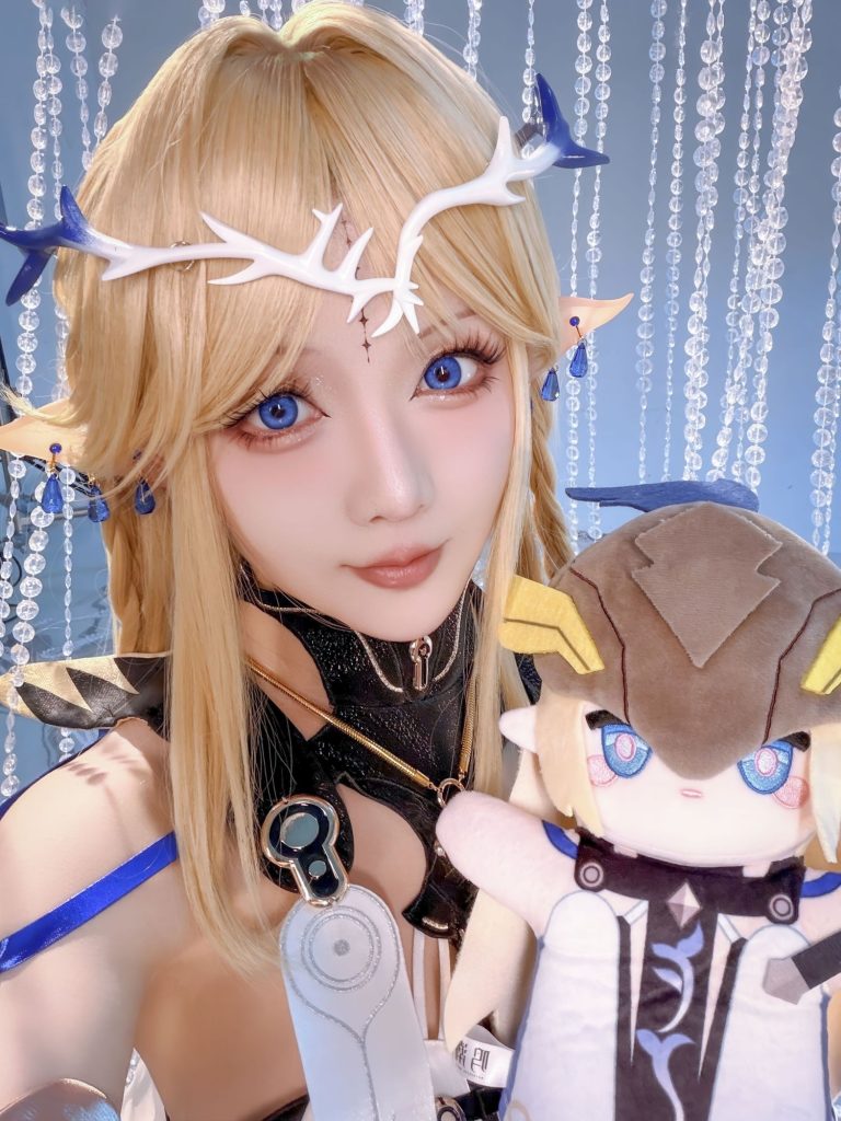 图片[2]-光影间的优雅叙事：星之迟迟演绎卡提希娅的灵动之美-cos图咖