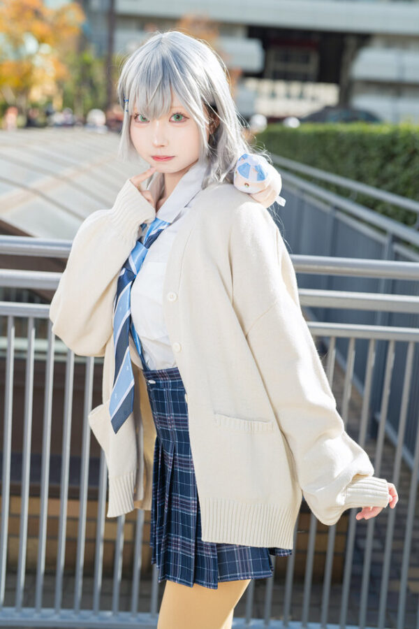 图片[3]-阳光城里的清新骑士：Reo演绎白银诺艾尔制服魅力-cos图咖