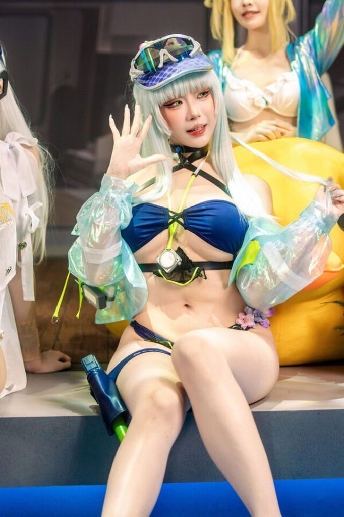 图片[3]-海风中的未来邀约：凌晨lingchen可露凯泳装登陆电玩展-cos图咖