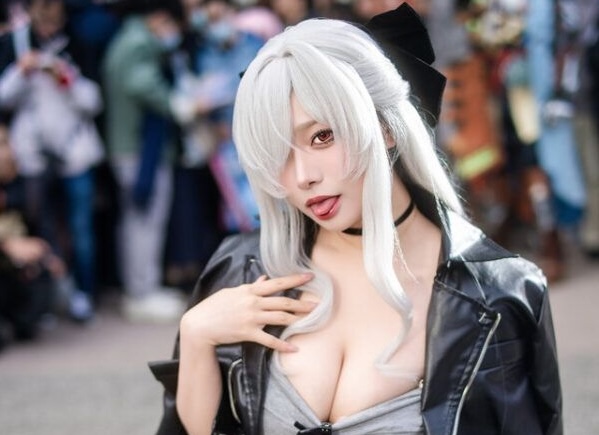 灰白冷光下的优雅统御：葵Aoi灰姑娘FF46现场直击-cos图咖