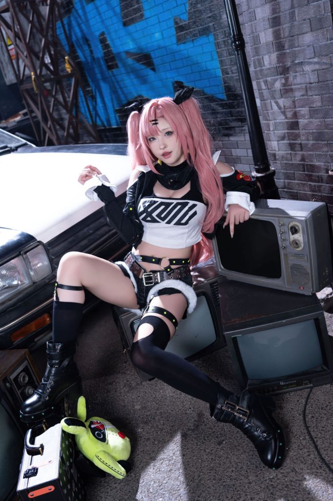 图片[3]-街头精明小恶魔：清水由乃妮可的甜酷交易法则-cos图咖