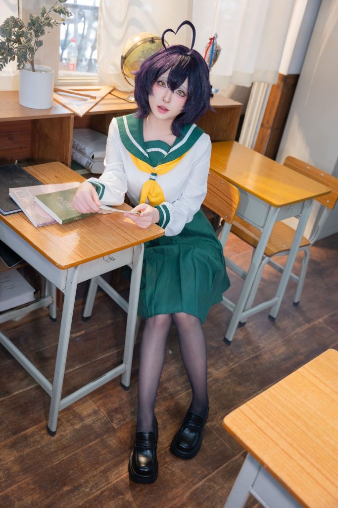 图片[3]-教室里的情绪留白：清水由乃柊舞缇娜的反差叙事-cos图咖