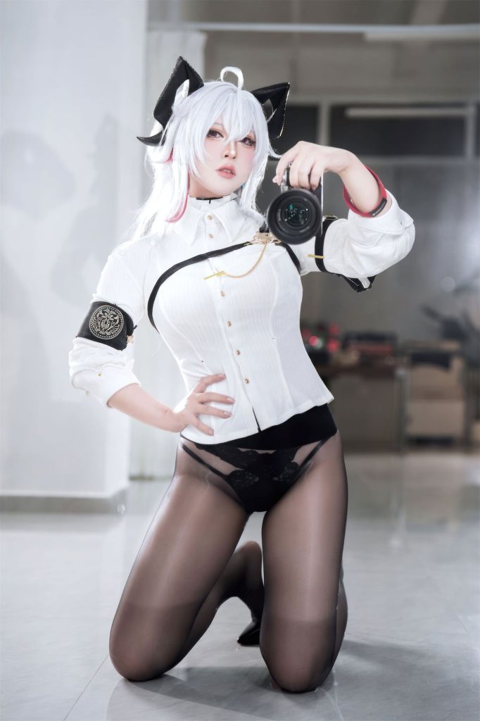 图片[4]-光影中的上位者：BANBANKO半半子赞妮的冷静压迫-cos图咖