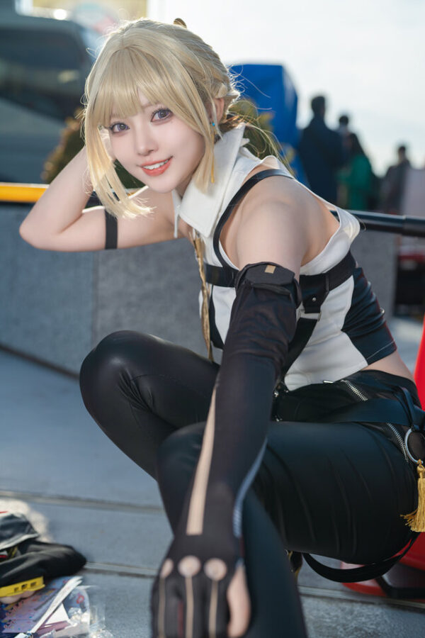 图片[3]-东京冬阳下的次元突破：高島江梨奈伊芙琳的展会高光-cos图咖