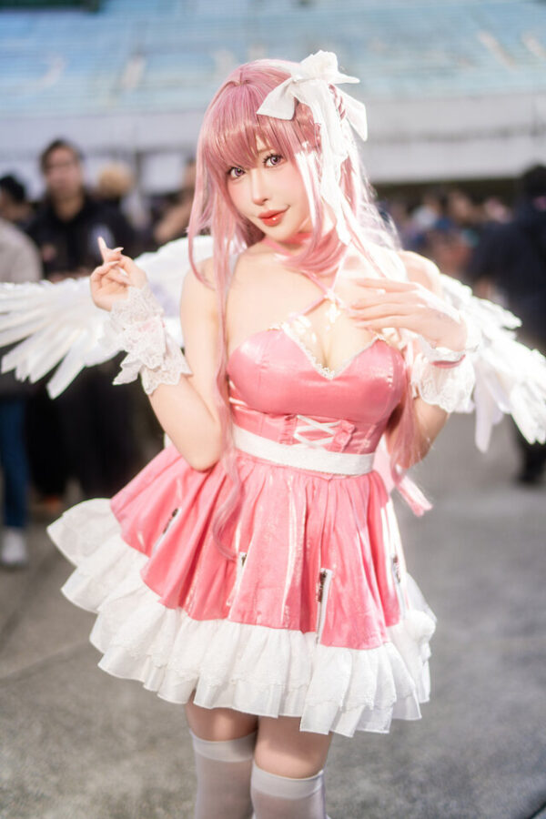 图片[3]-粉羽与神性之间：白田麻衣桃乐丝的天使式降临-cos图咖