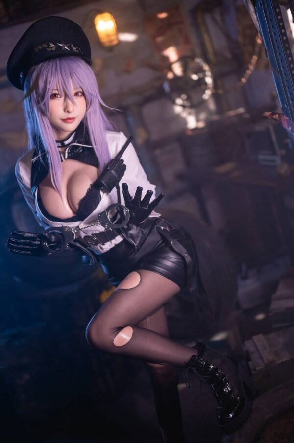 图片[4]-机械废墟中的无声号令：清水由乃甘古特的铁血控制美学-cos图咖