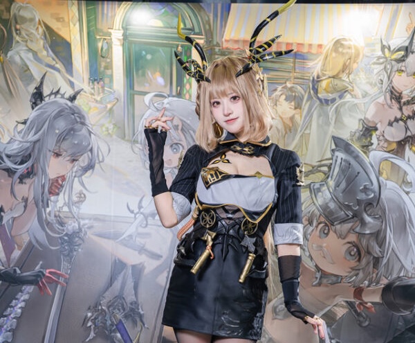 冷艳紫龙的现实降临：千阳(ちよ)以迷你裙丝袜重塑角色张力-cos图咖