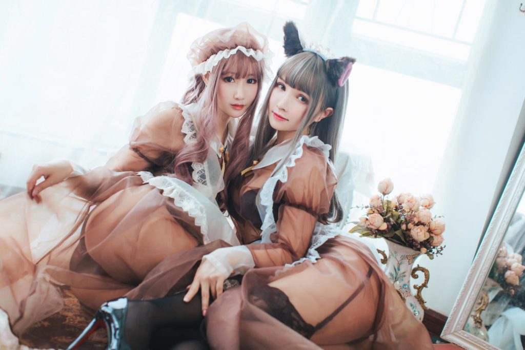 图片[1]-光影中的透明叙事：羽生三未×一千只猫薄禾的材质美学-cos图咖