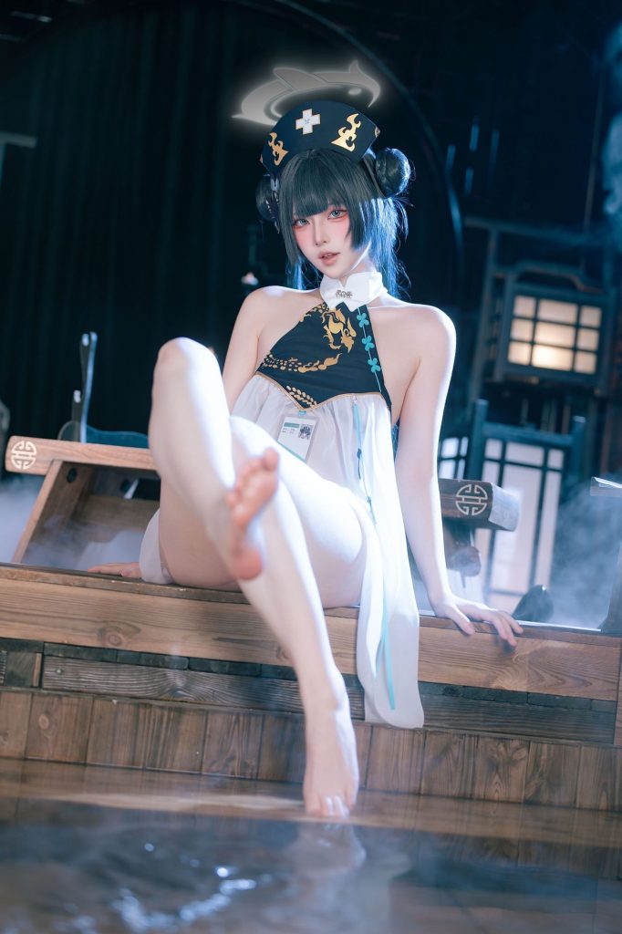 图片[3]-书斋迷雾中的权力变奏：屿鱼Yukako妃咲的制服美学-cos图咖