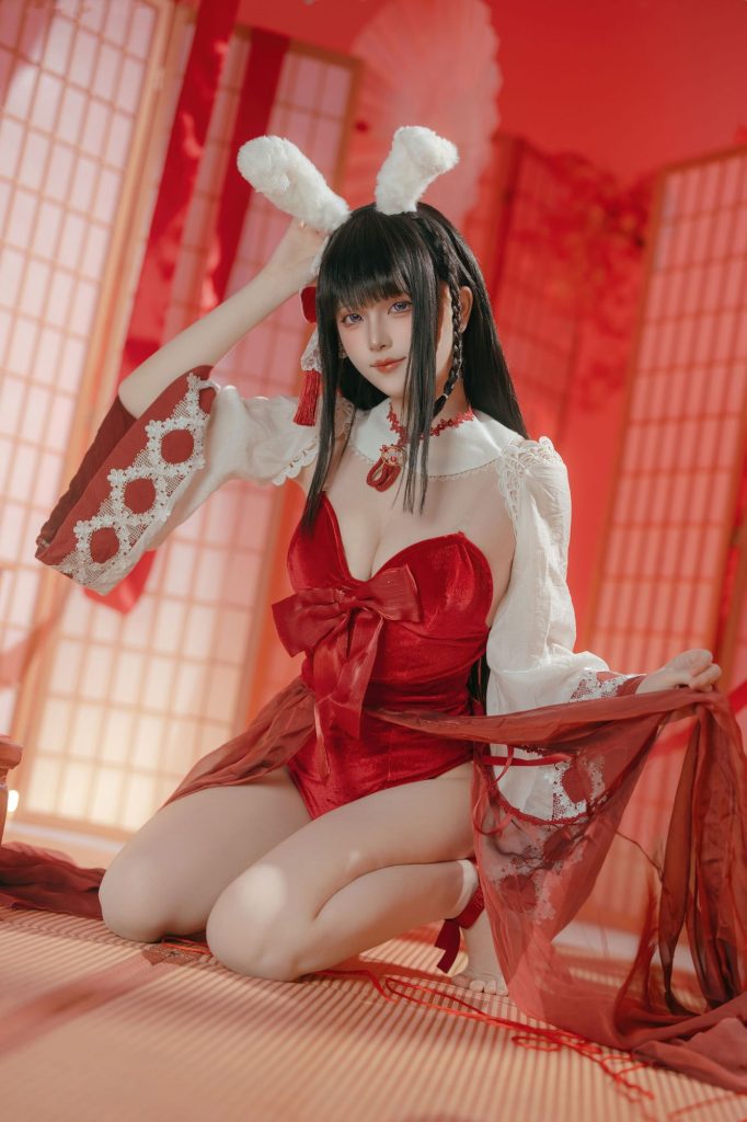 图片[4]-红与白的重樱叙事：屿鱼Yukako巫女兔大山的冷寂美学-cos图咖